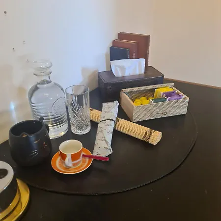 Room In Lodge - Italyhome - Center In Lausanne - Switzerland